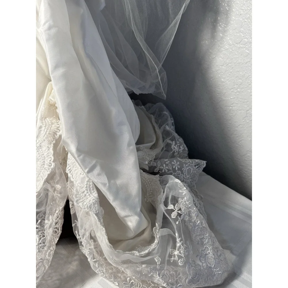Kais Collection Full Porcelain Bride Doll LE1063/1500, 25in By J. Berard
